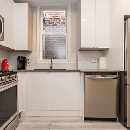 שיקגו The Double Play - 1 Min Walk To Wrigley! Spacious 2Br - Perfect For Cubs Fans! מראה חיצוני תמונה