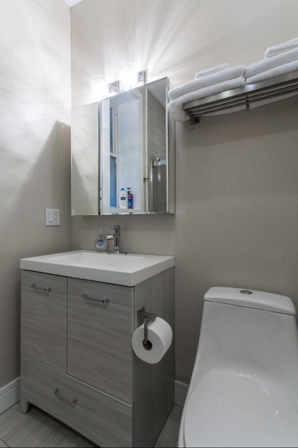 שיקגו The Double Play - 1 Min Walk To Wrigley! Spacious 2Br - Perfect For Cubs Fans! מראה חיצוני תמונה