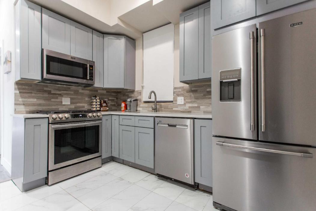 שיקגו The Double Play - 1 Min Walk To Wrigley! Spacious 2Br - Perfect For Cubs Fans! מראה חיצוני תמונה