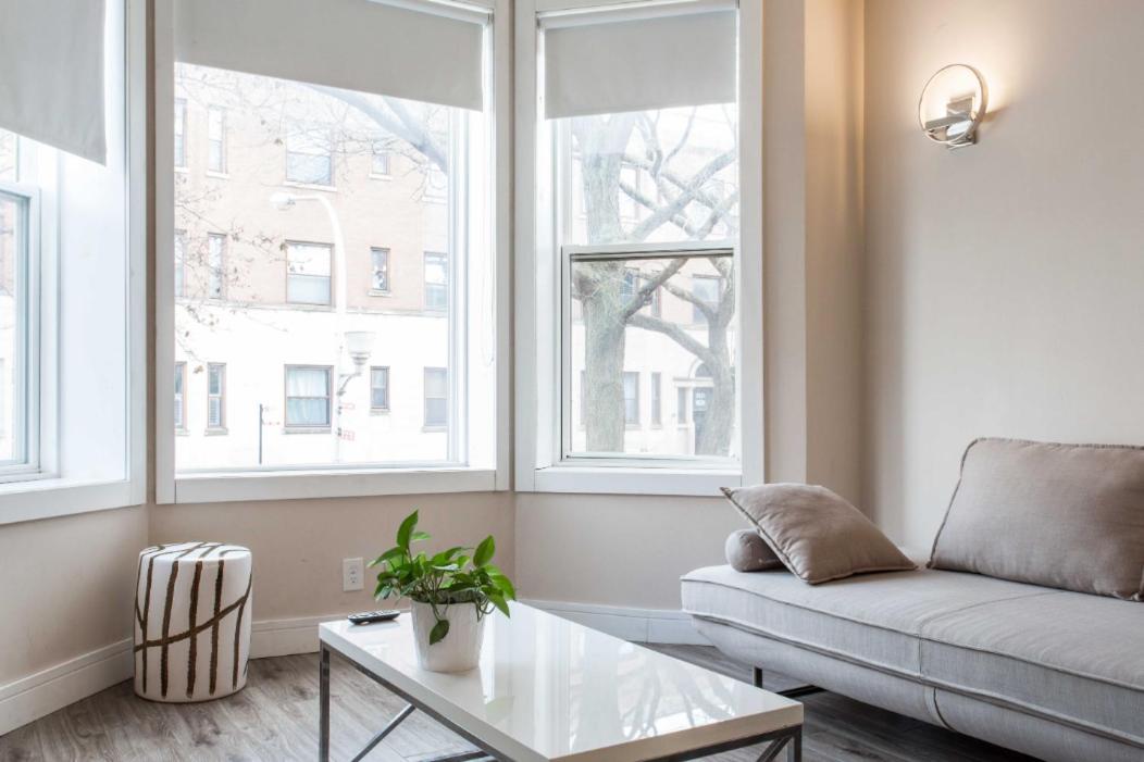 שיקגו The Double Play - 1 Min Walk To Wrigley! Spacious 2Br - Perfect For Cubs Fans! מראה חיצוני תמונה