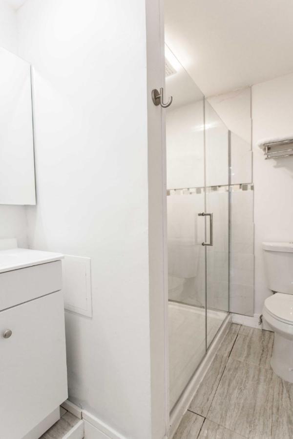שיקגו The Double Play - 1 Min Walk To Wrigley! Spacious 2Br - Perfect For Cubs Fans! מראה חיצוני תמונה